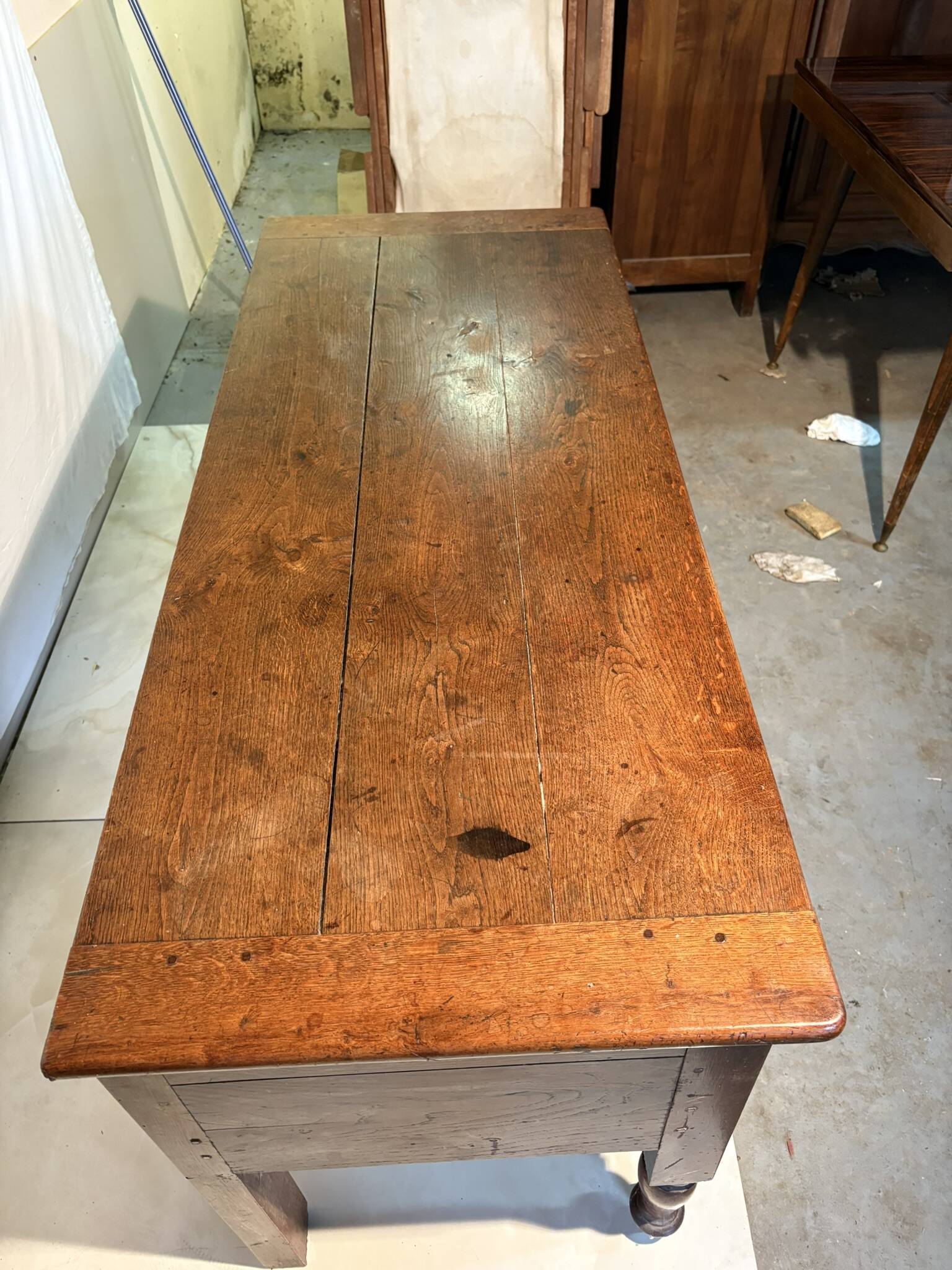Large antique oak chest with turned legs