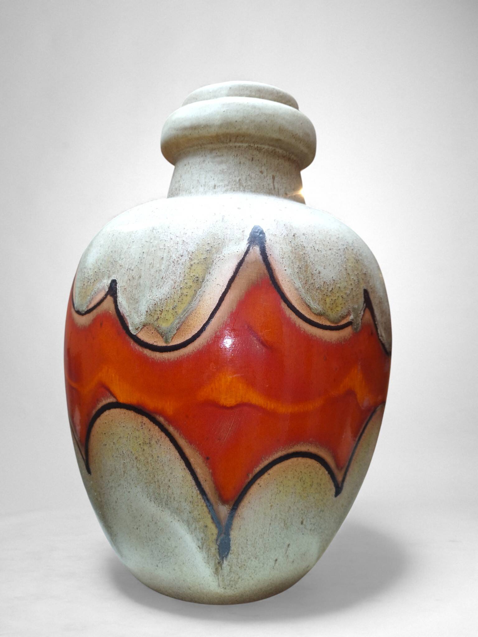 Large Fat Lava ceramic Scheurich