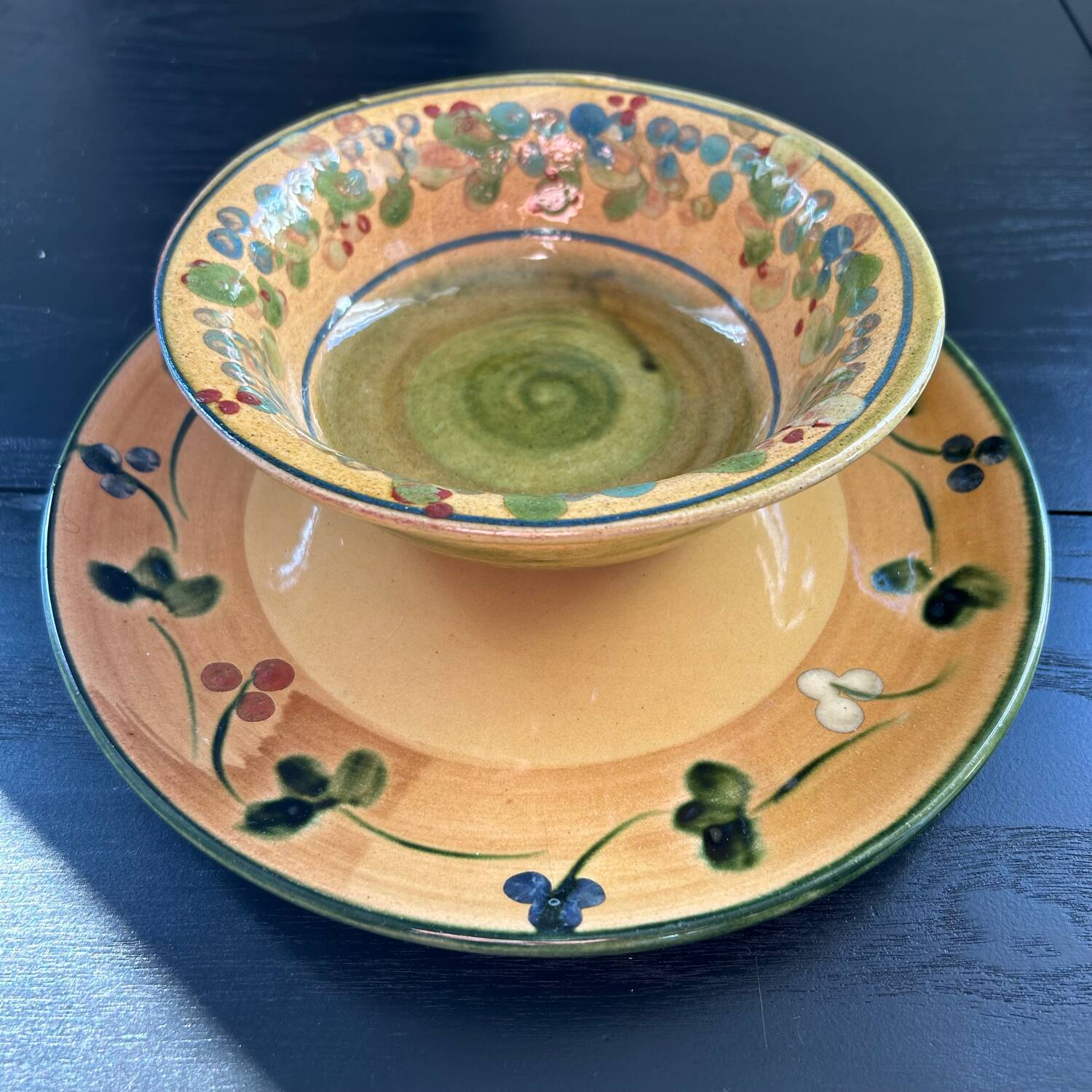 Provençal tableware set