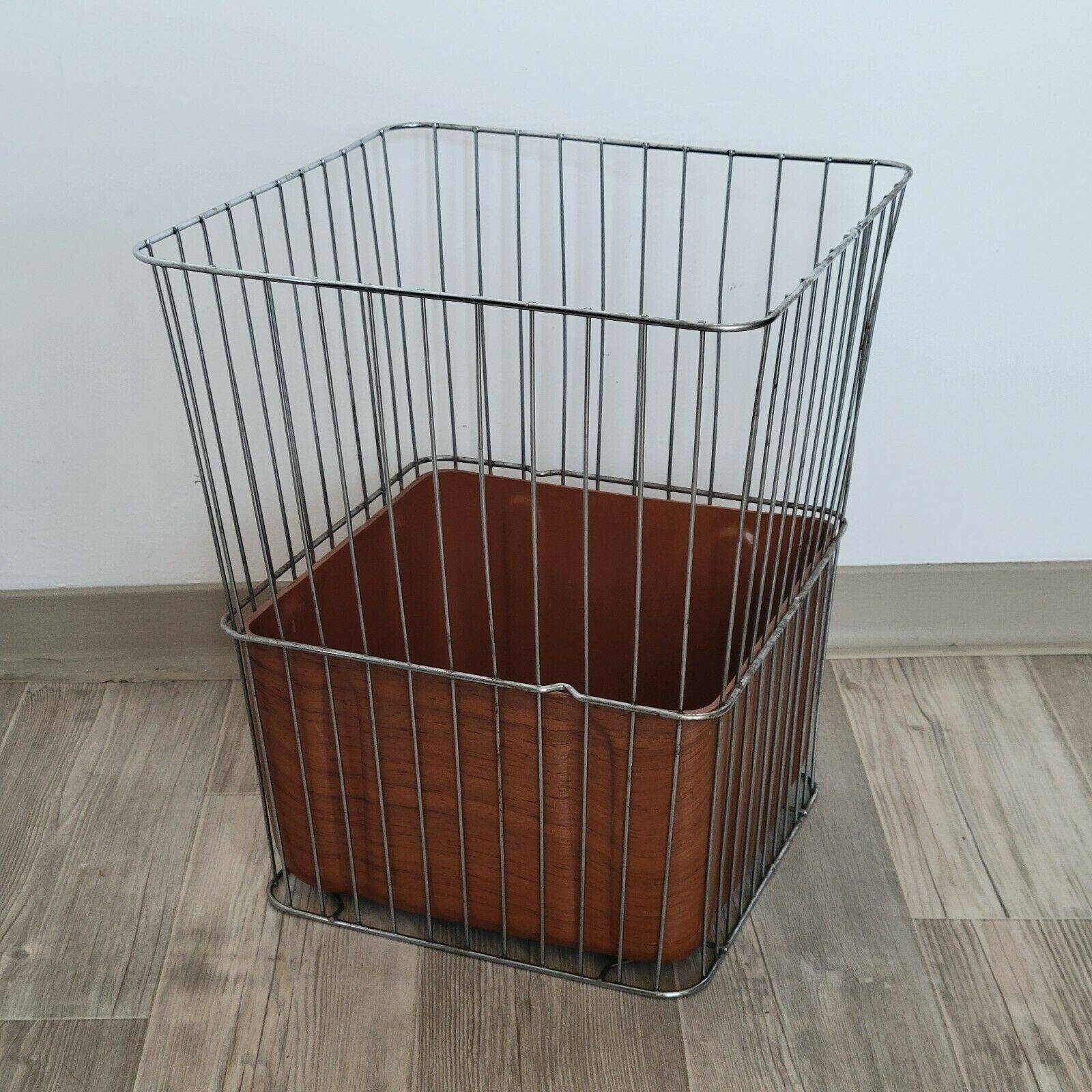 Vintage umbrella holder basket basket metal and plastic brand Caddie