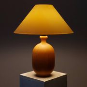 Rare lampe de table vintage en bois par Dyrlund Danemark.