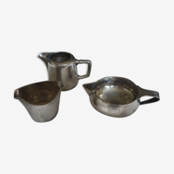 Set de 3 pots à lait en argenterie