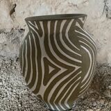 Ceramic design vase