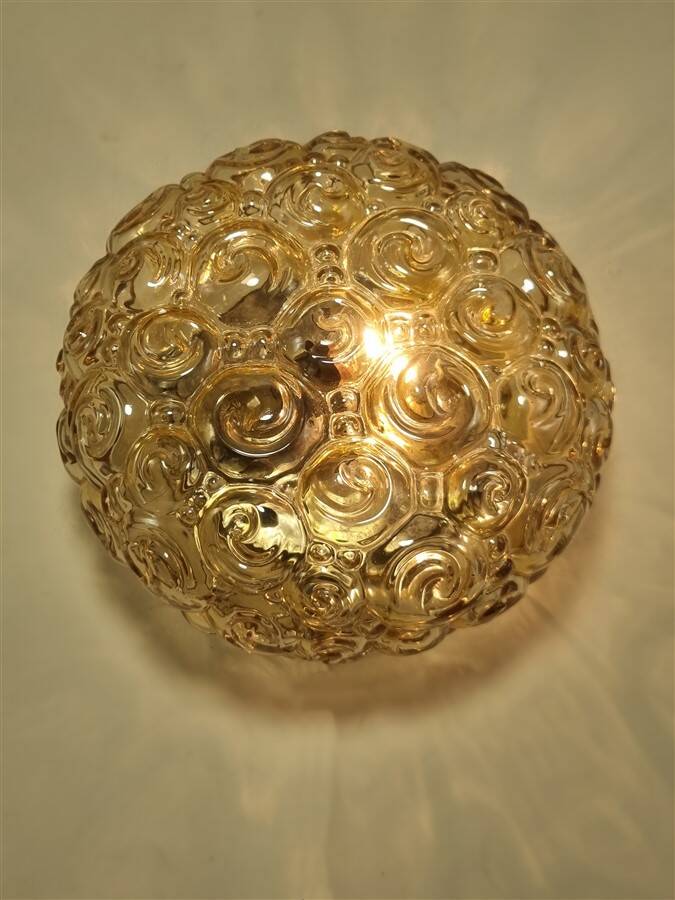 Helena Tynell snail ceiling light