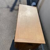 Dresser compass feet