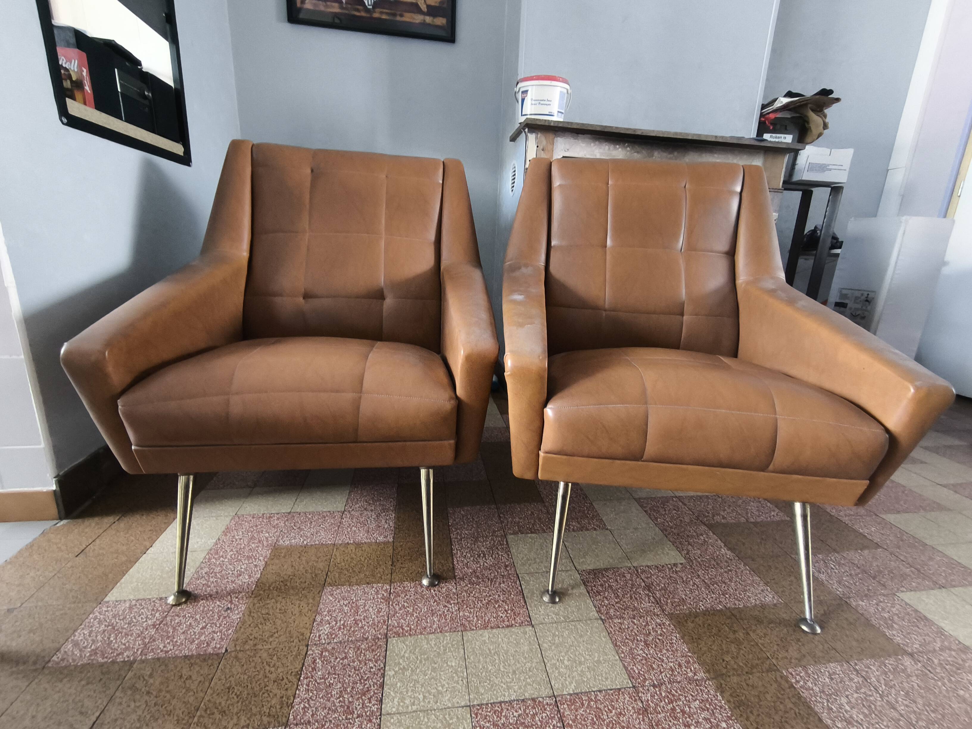 Lot of 2 armchairs
