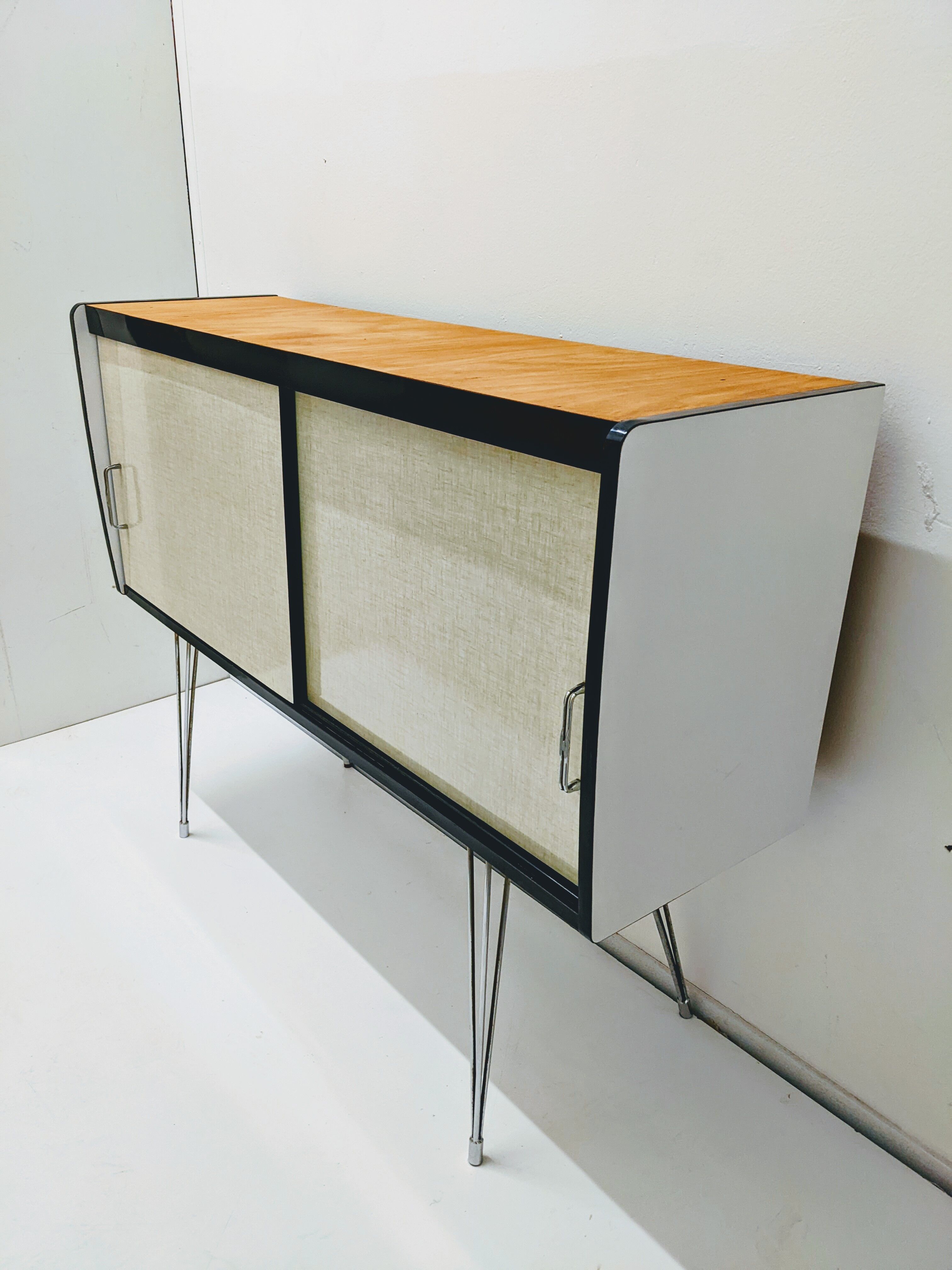 Vintage enfilade in formica / Eiffel feet / sideboard storage cabinet