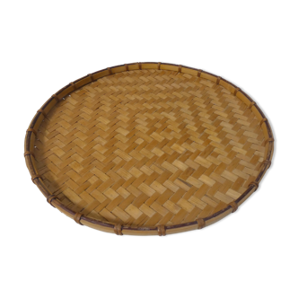 Round rattan tray