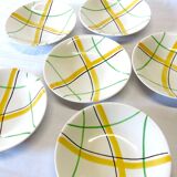 6 soup plates from Gien, "Sarabande" model, in very good condition.