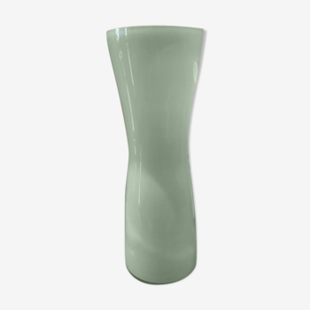 Vase vert pâle