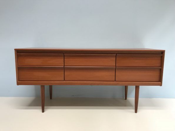 Austinsuite vintage buffet