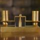 Paire d’appliques en laiton et cristal de Bohême dans le goût de Jean Royère 1940