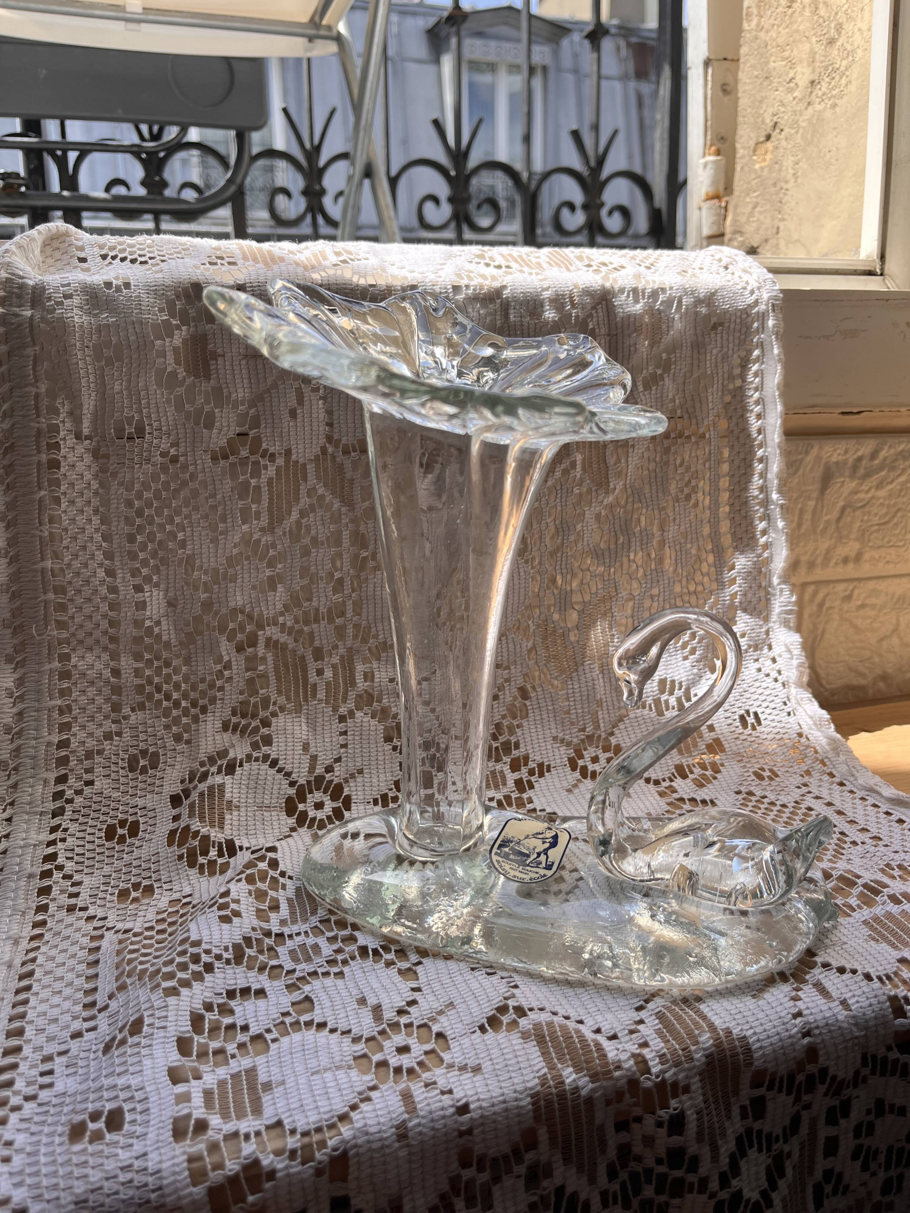 Blown glass art vase – Swan & flower, signed Soisy-sur-École