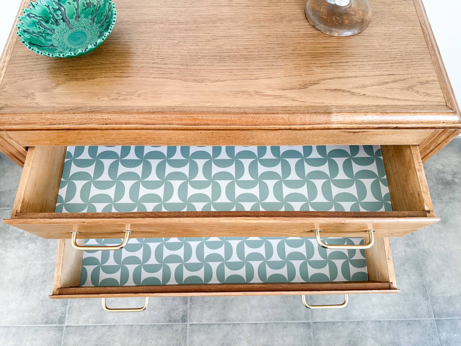 4-drawer chest of drawers, compass feet from the 50s