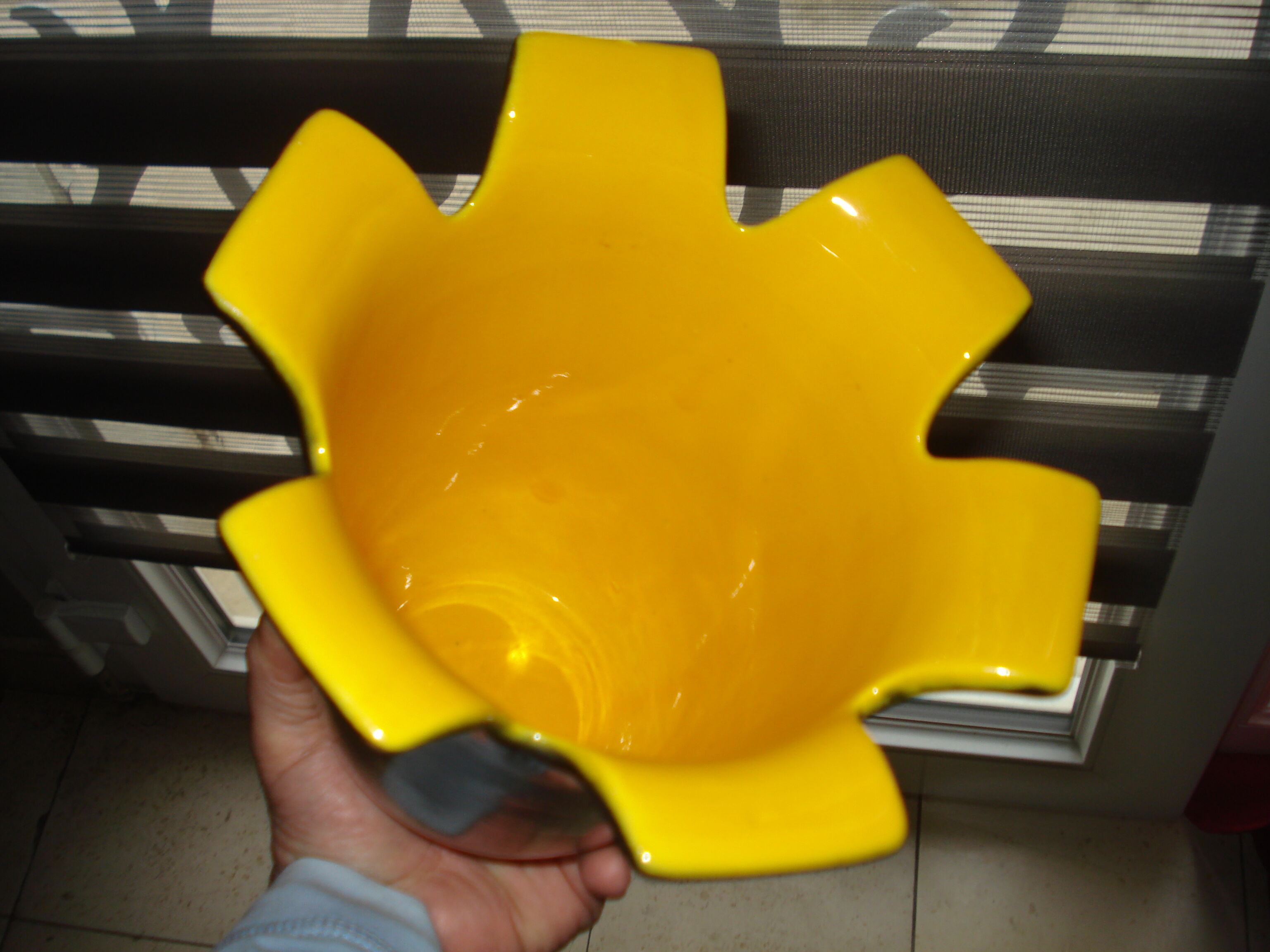 Saint-Clément black and yellow "petals" vase by b. létalle - 1950 vintage