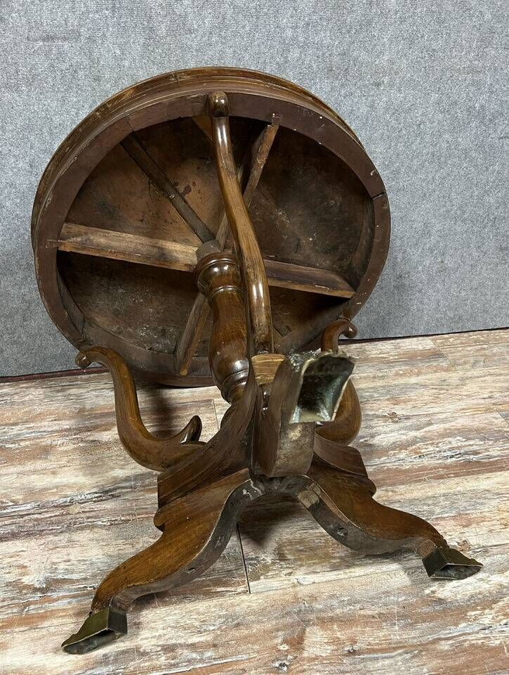Lombard table from the Empire period in mahogany and brass trim circa 1820