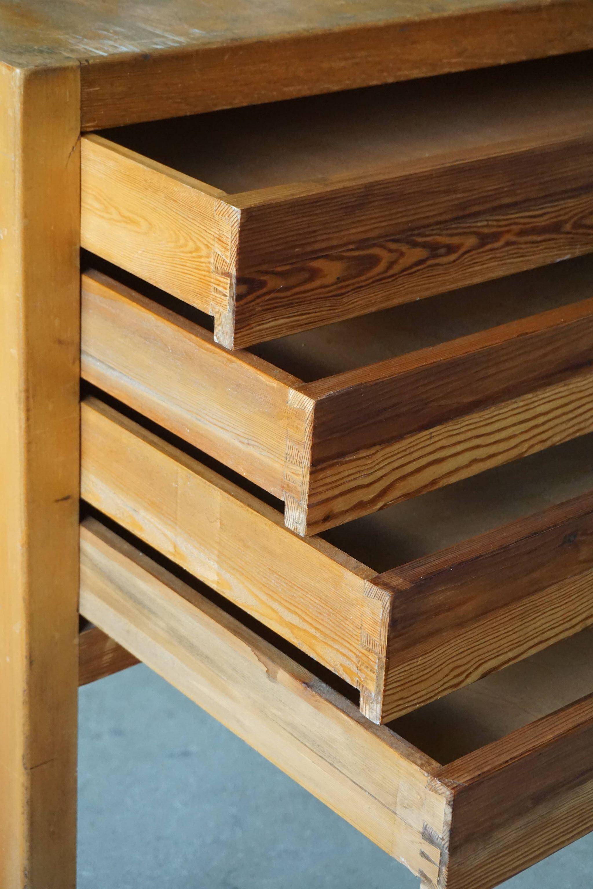 Large Danish drawing cabinet from the mid-century in pine and beech, 1960s.