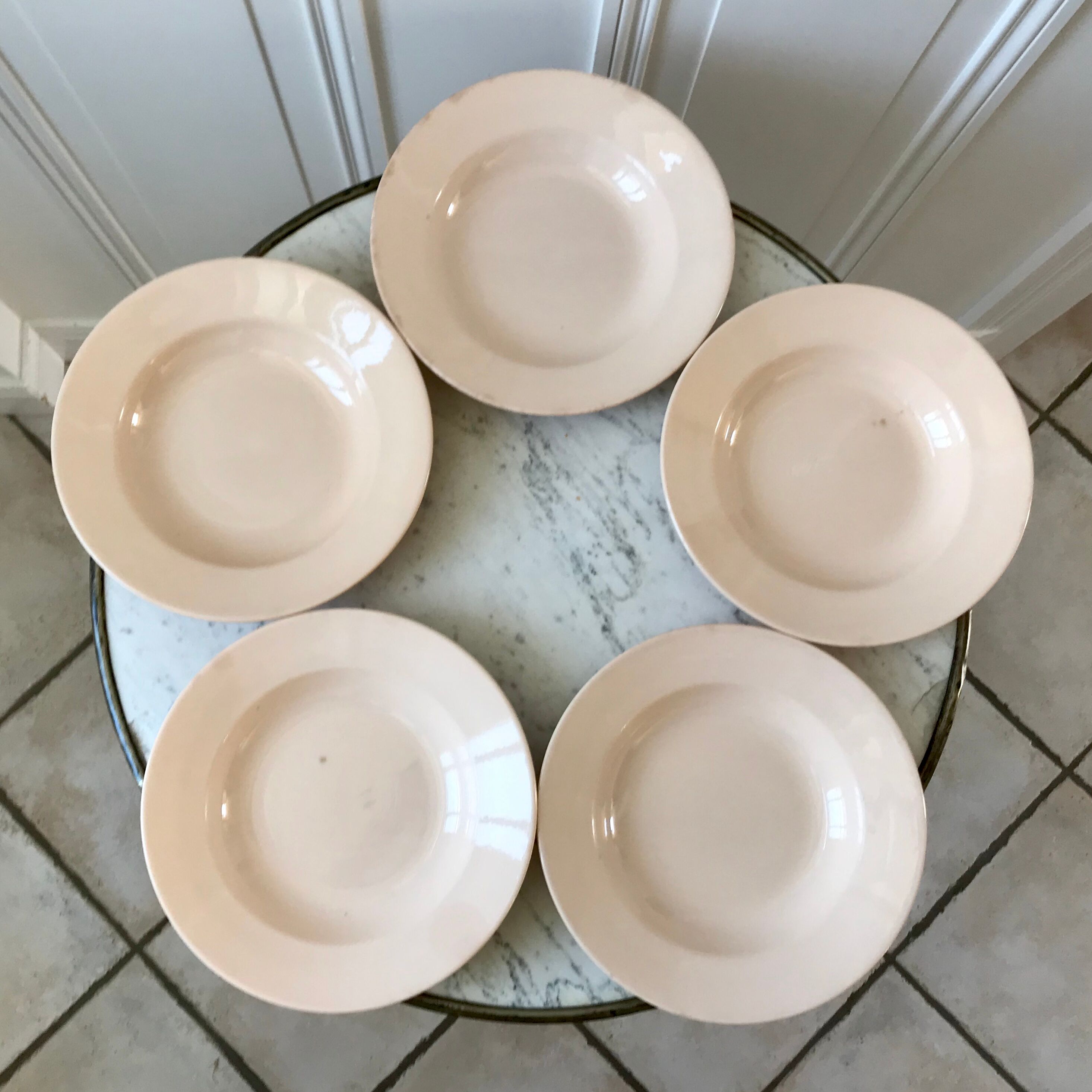 Lot de 5 assiettes creuses rose pâles Digoin Sarreguemines années 40
