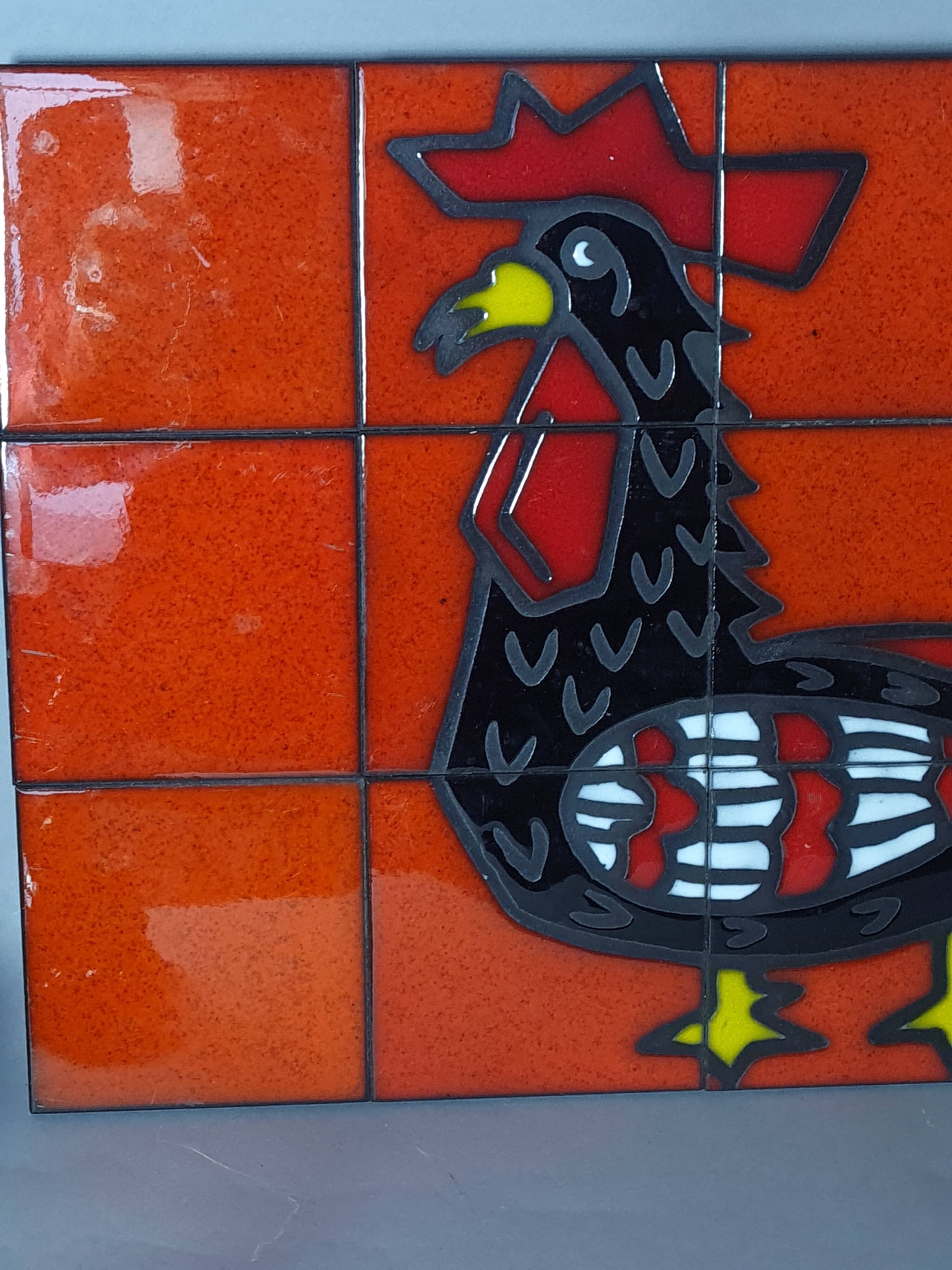 Rooster on vintage enameled ceramic wall plate 50/60s. 50x30cm B667