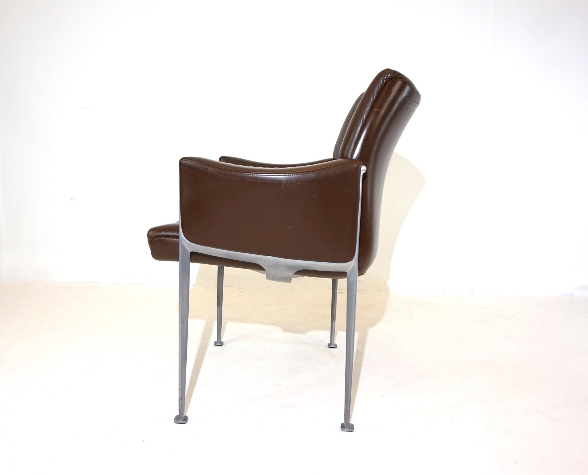 Röder Söhne Set of 3 leather office/dining room chairs by Miller Borgsen