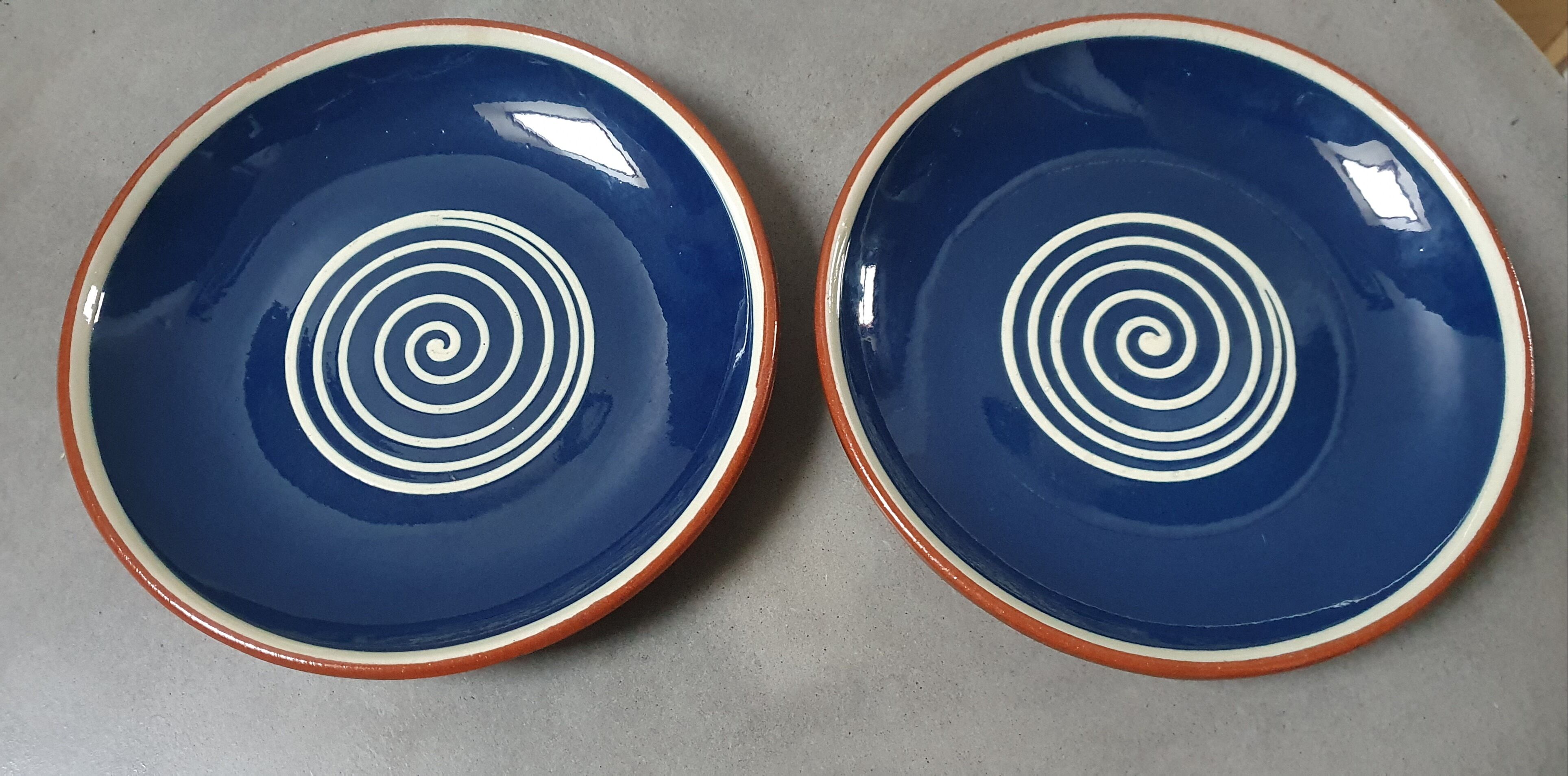 Ceramic plates