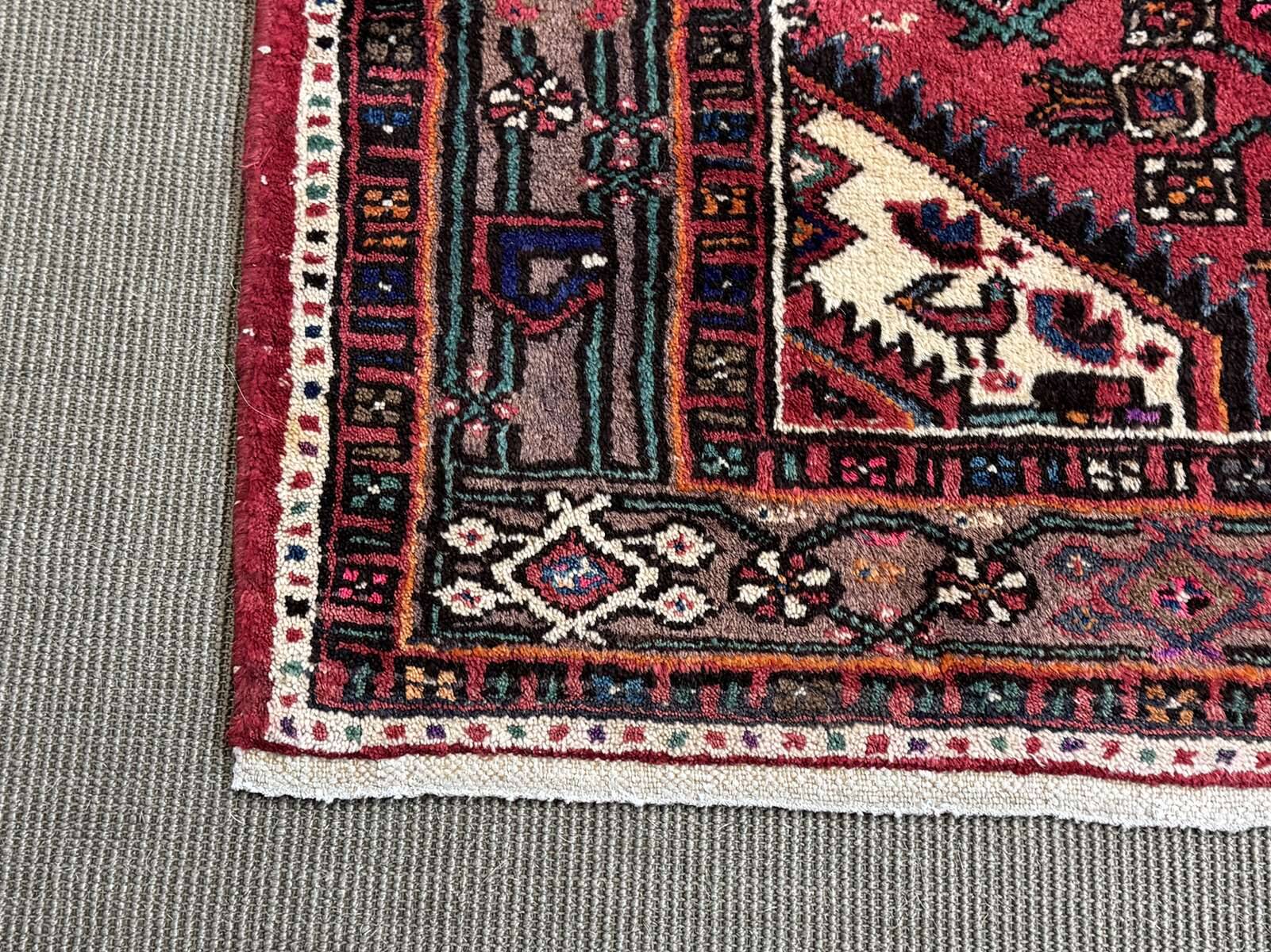 Tapis iranien en laine fait main