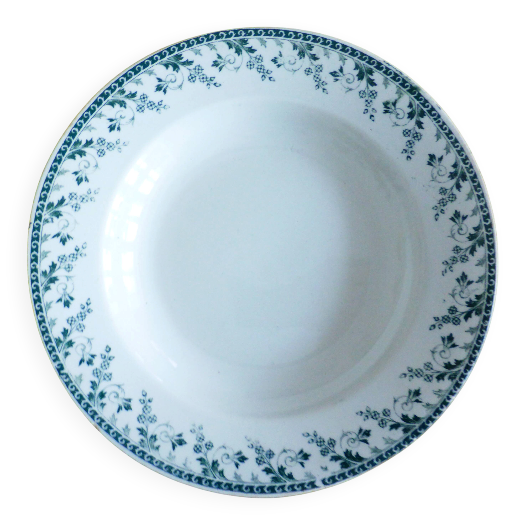Deep plate from Gien model Montigny 221262
