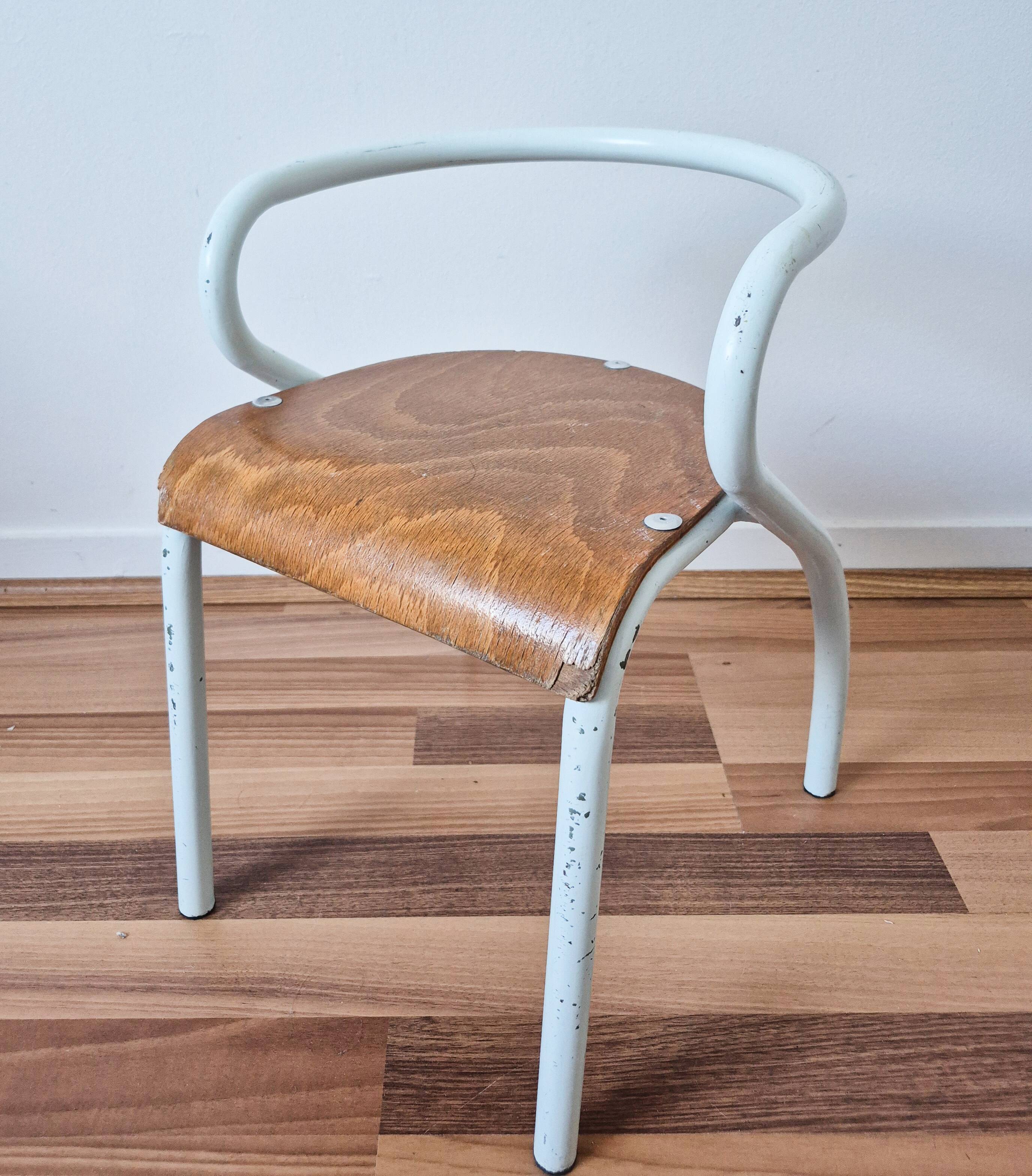 Fauteuil , chaise enfant Mullca 300, vintage, par Jacques Hitier, design 19