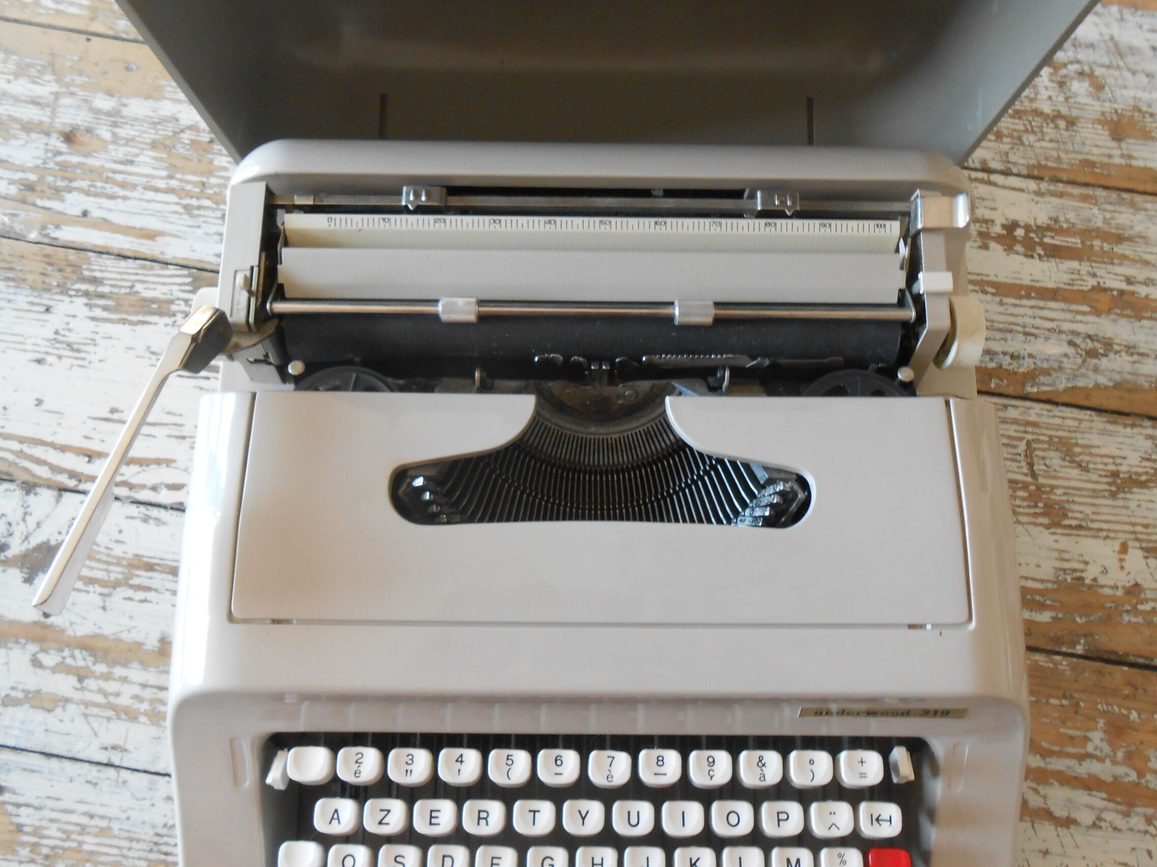 Typewriter underwood 319