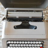 Typewriter underwood 319