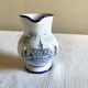 Petit pot / pichet / vase en faïence de Nevers – A. Montagnon