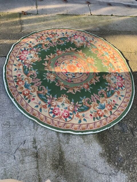 Vintage round rug