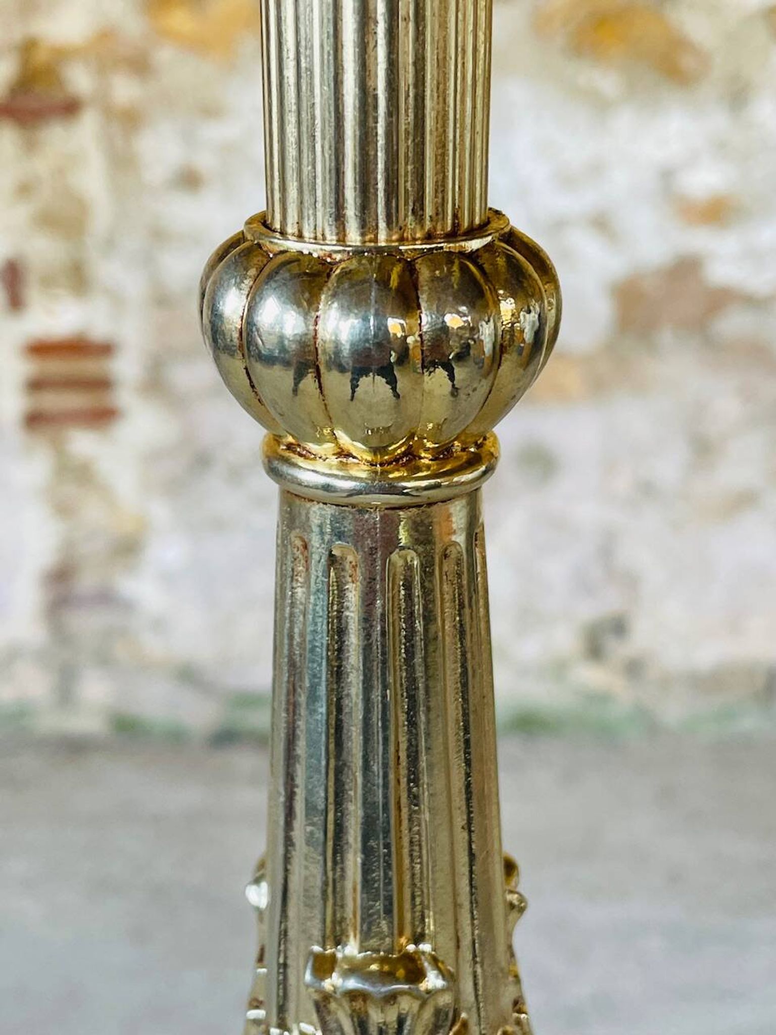 Lampadaire laiton vintage, tripode circa 1960s