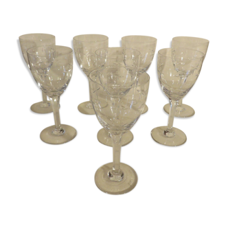 Suite of 8 crystal wine glasses