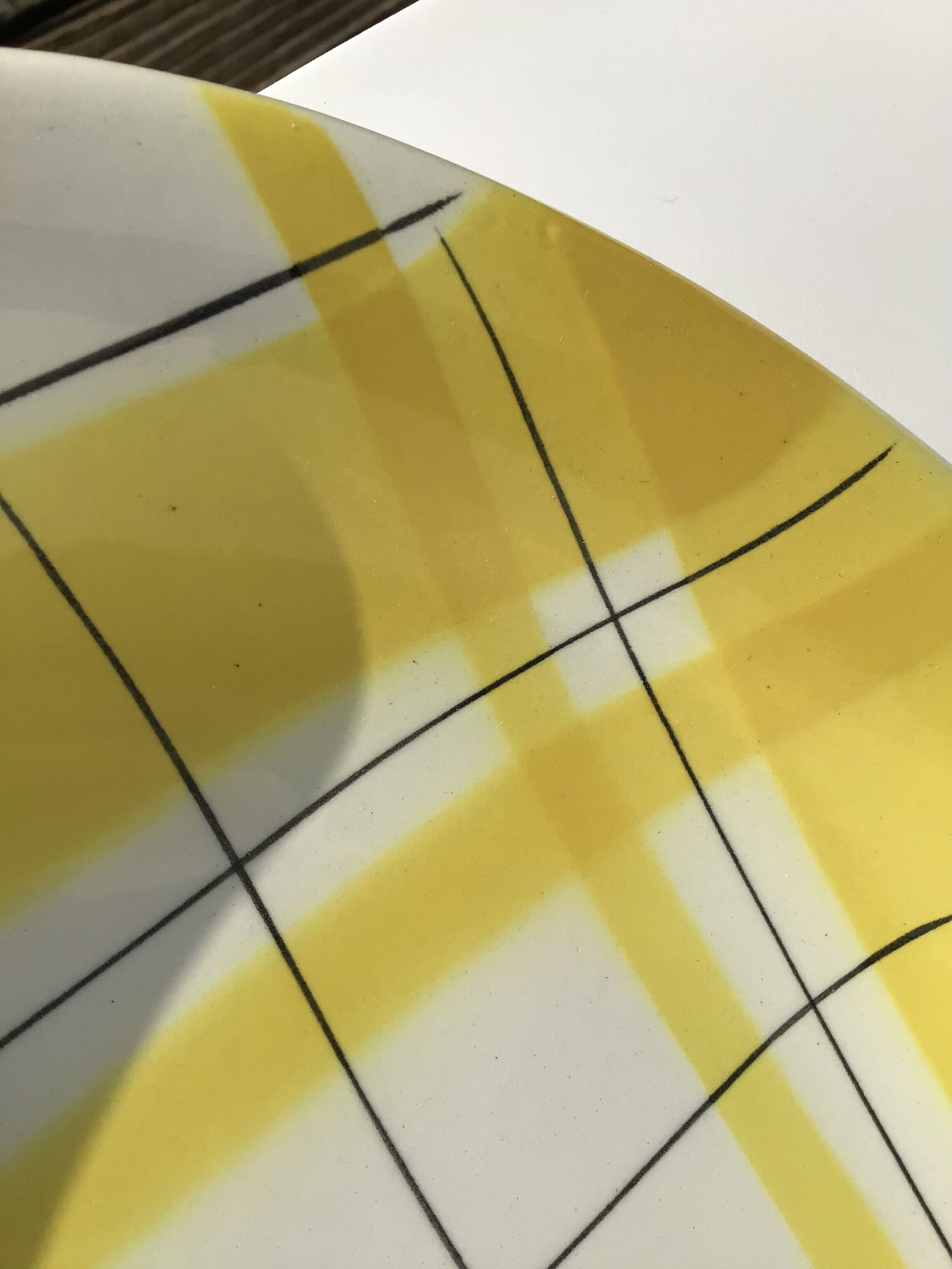 Oval flat Salins Montreal yellow tiles