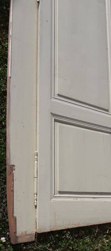 Pair of double fronted cupboard doors H252xL4m