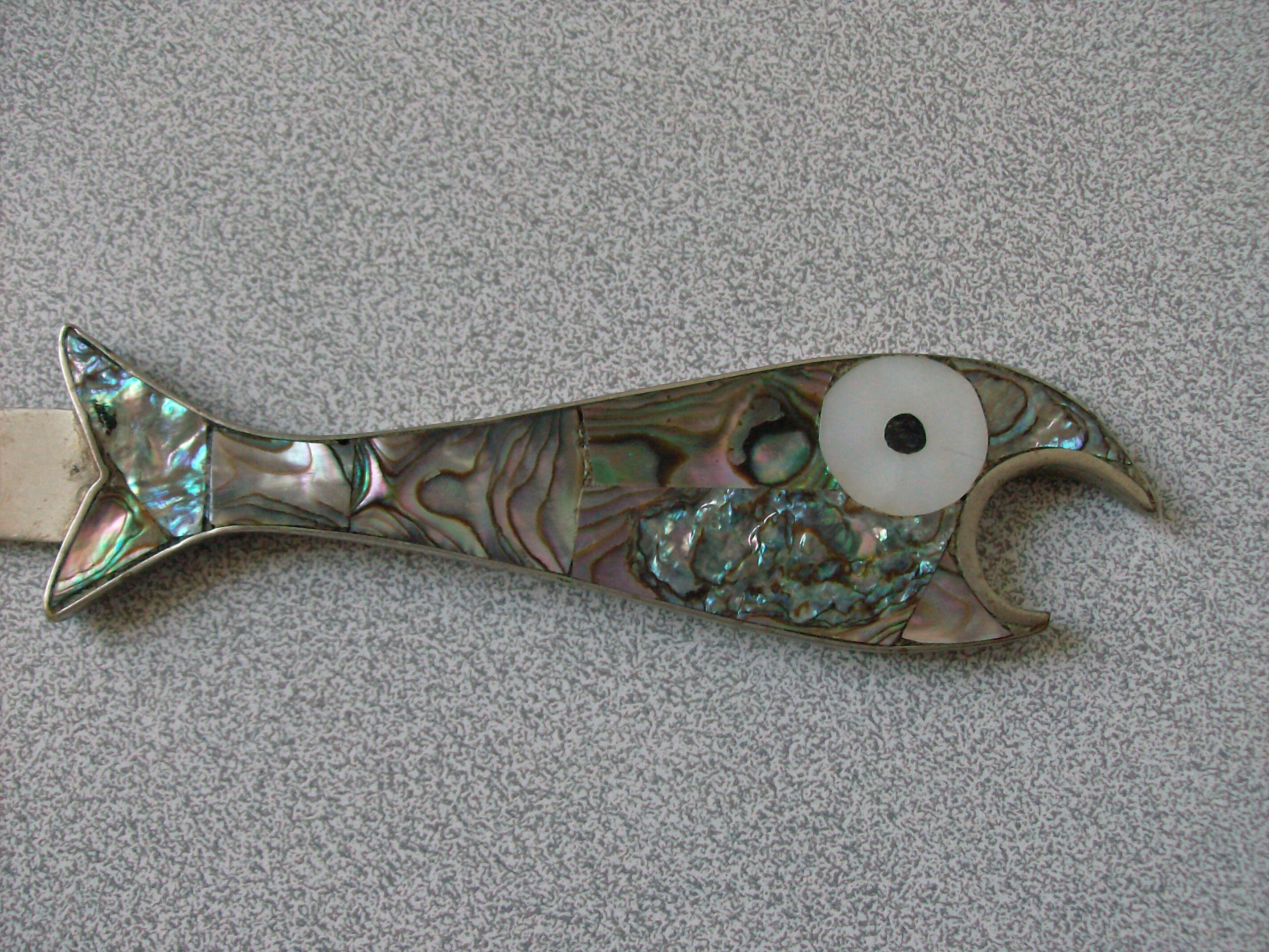 Letter opener in metal and mother-of-pearl