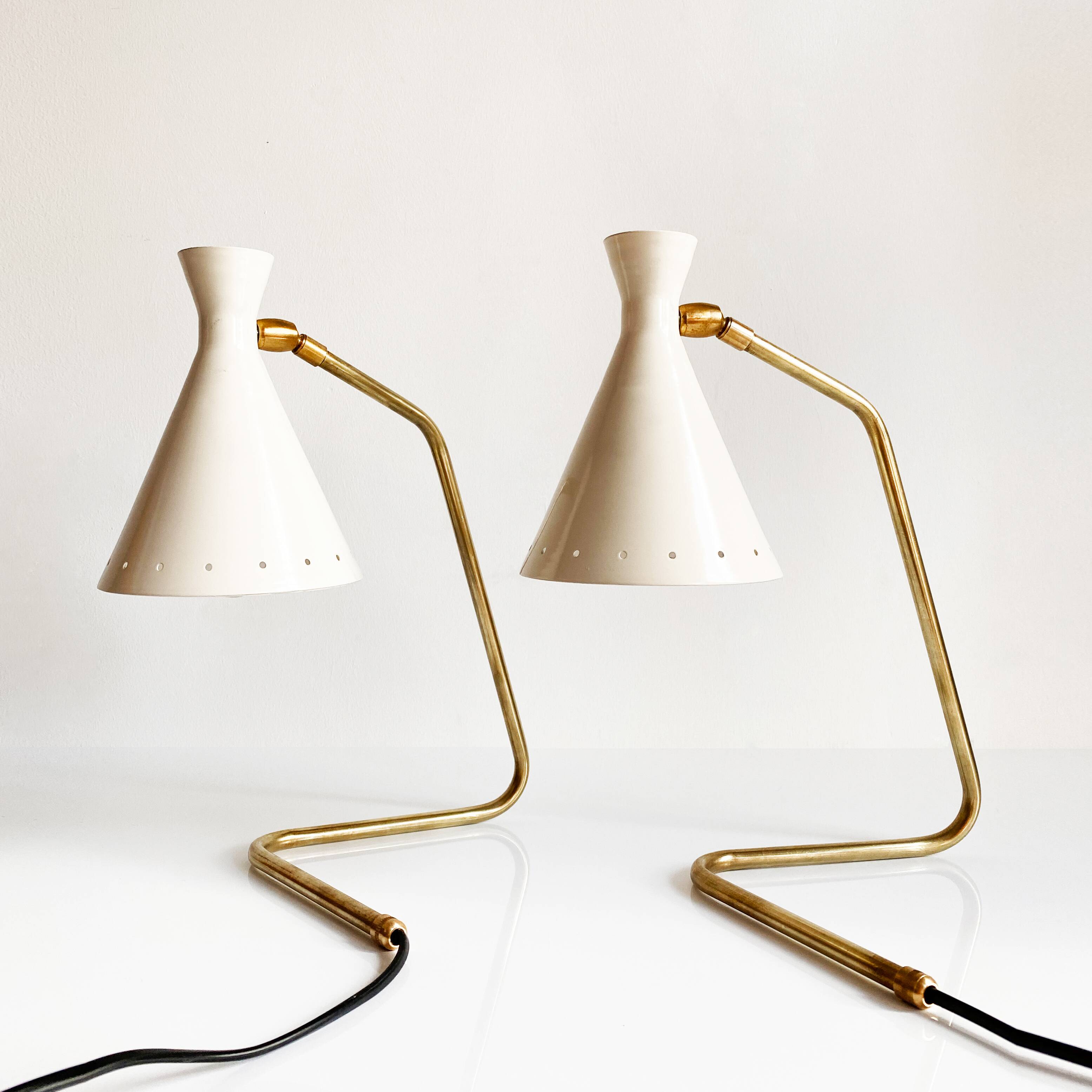 Pair of Italian "cocotte" lamps. 1950s design.