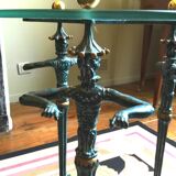 Superb antique pedestal table in patinated wrought iron