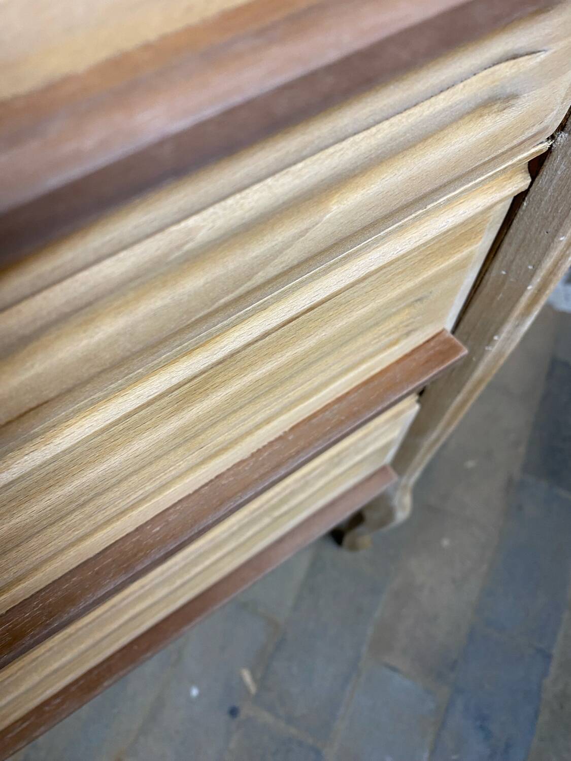 Small chest of drawers with 3 drawers
