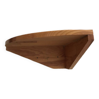 Hanging pine corner shelf