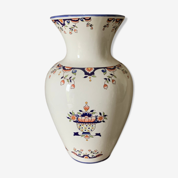 Ceramic vase decoration flowers