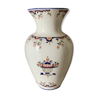 Ceramic vase decoration flowers