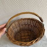 Small wicker basket