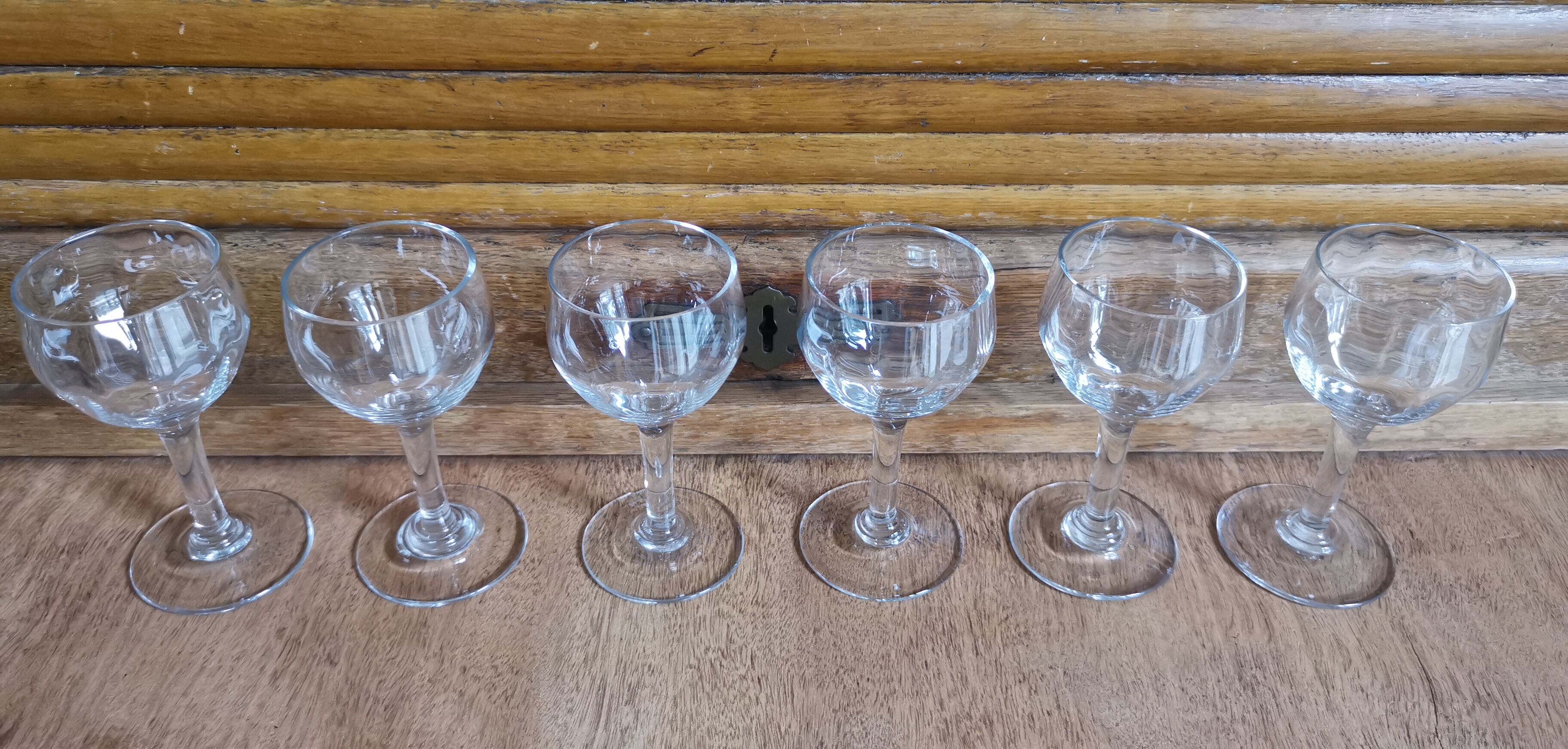 Set of 6 old balloon glasses on legs in hand-blown crystal 20s