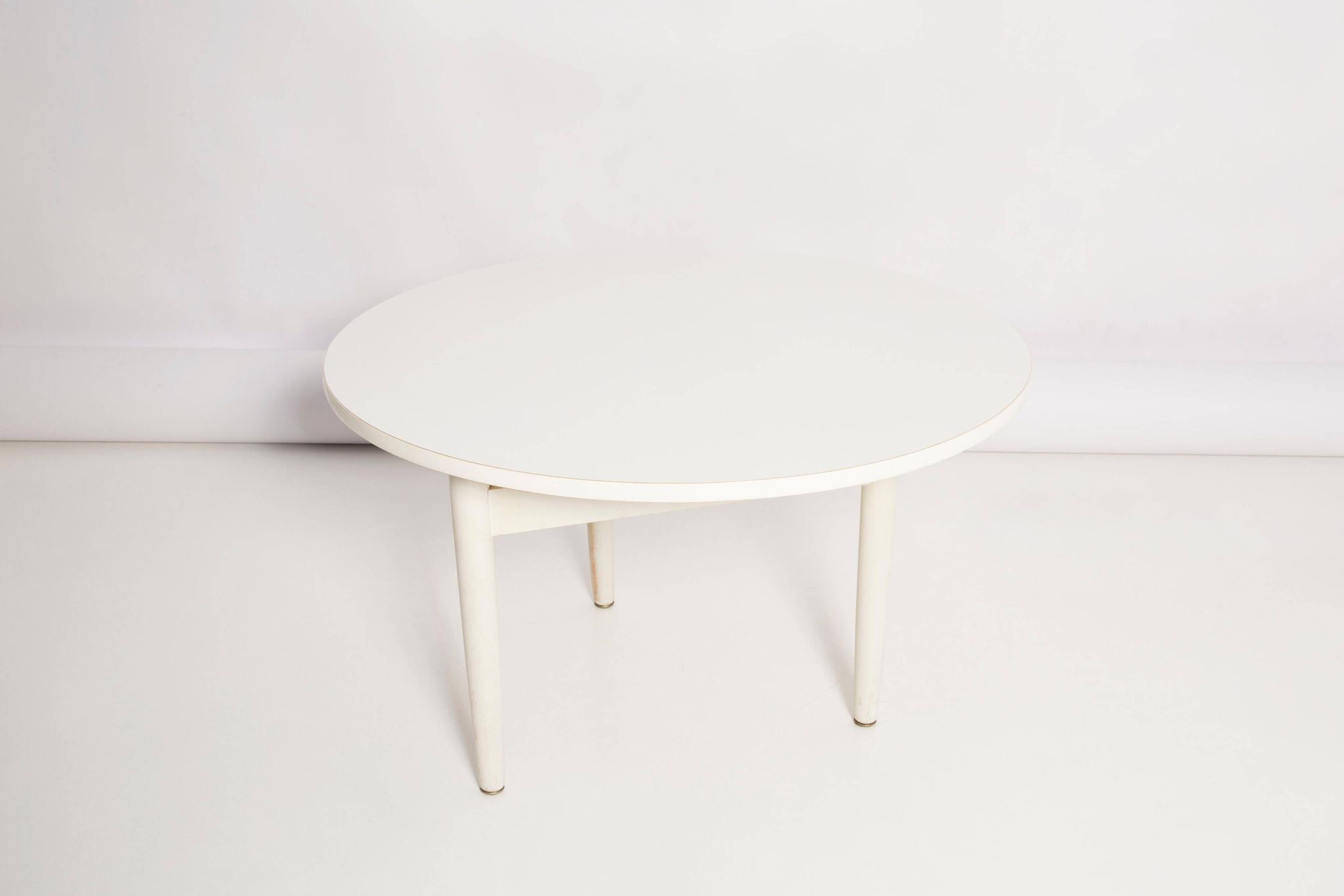 Tabouret et table vintage blanche, Danemark, 1960