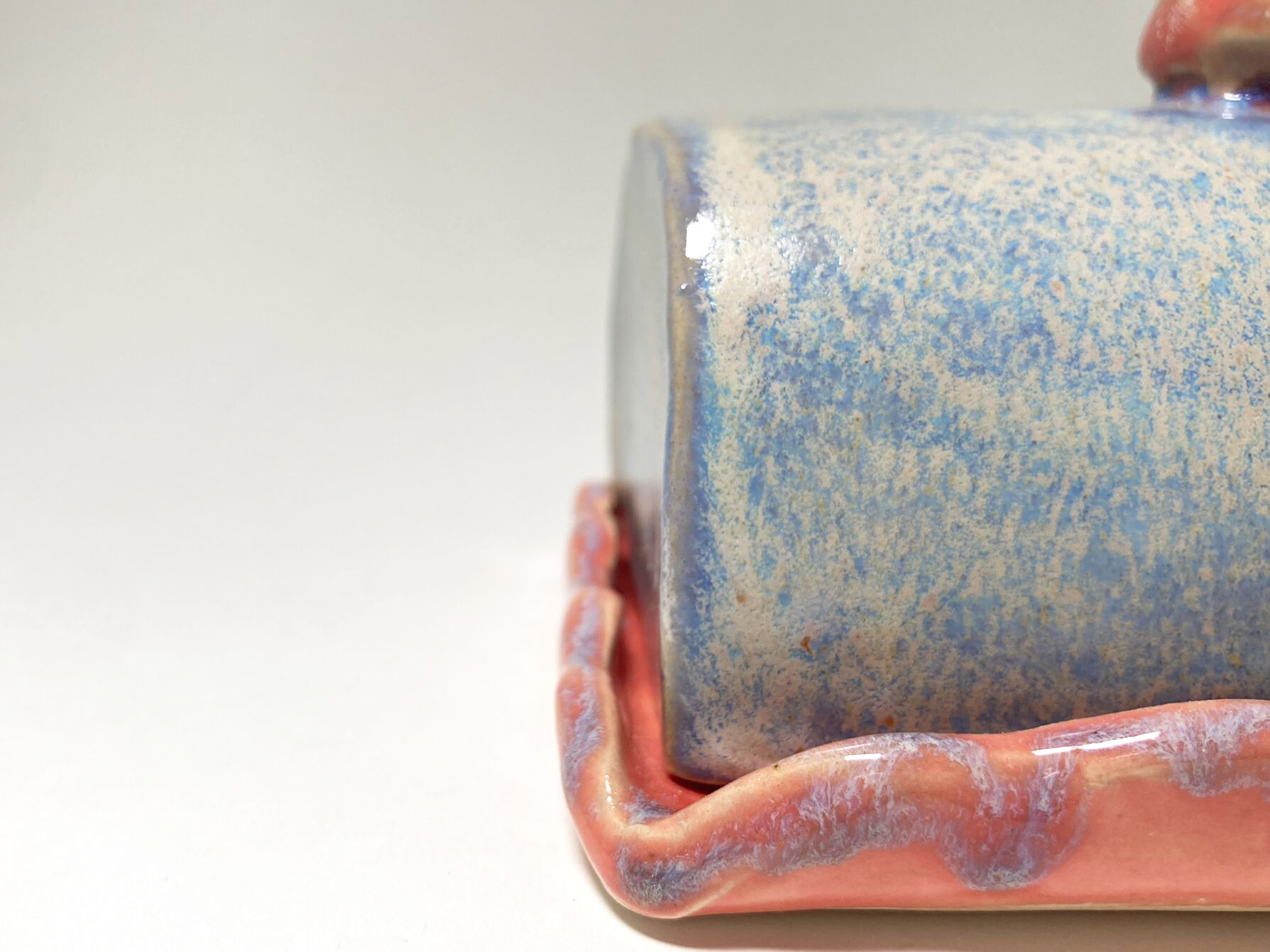 Blue and pink butter maker in ceramic