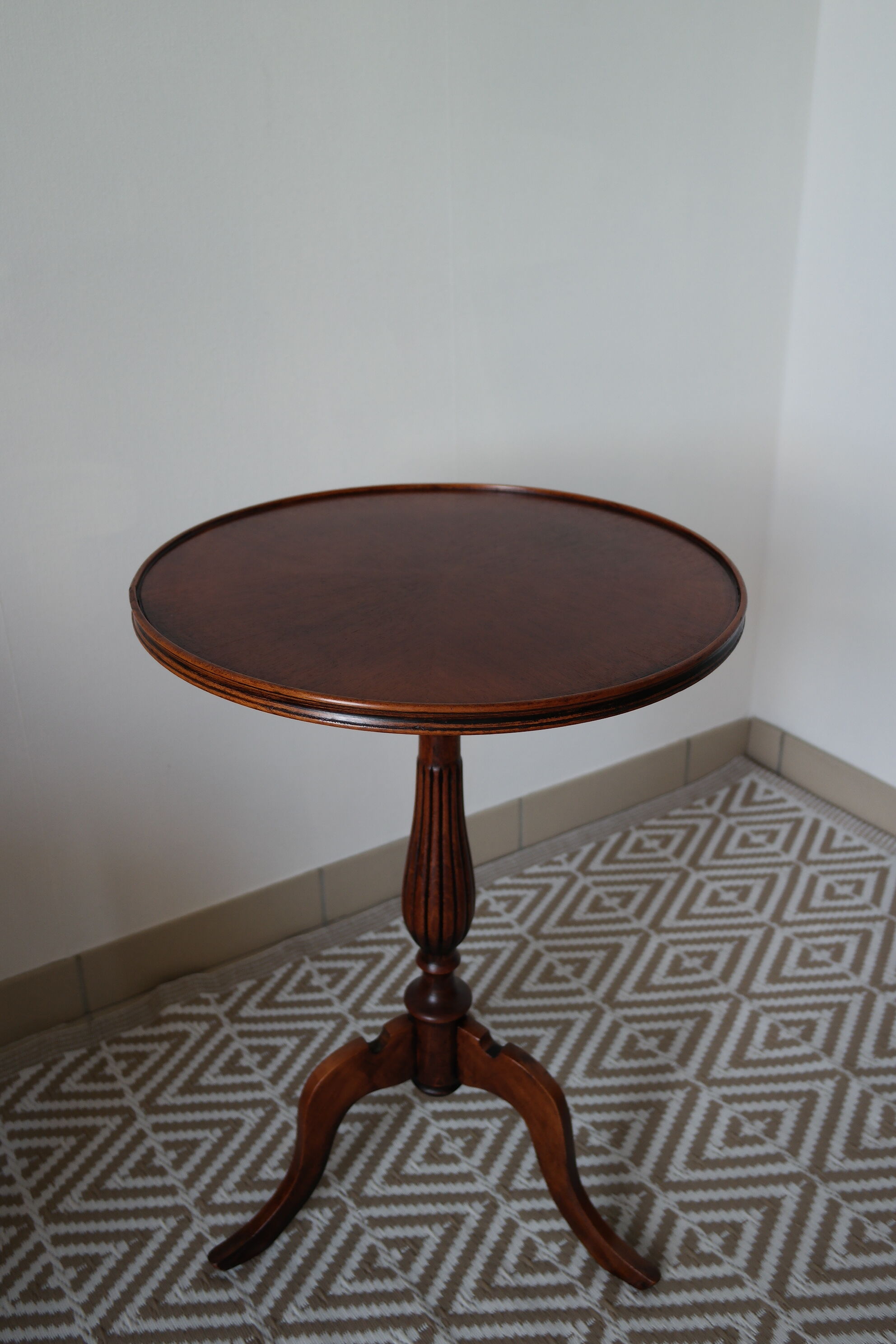 English-style mahogany side table