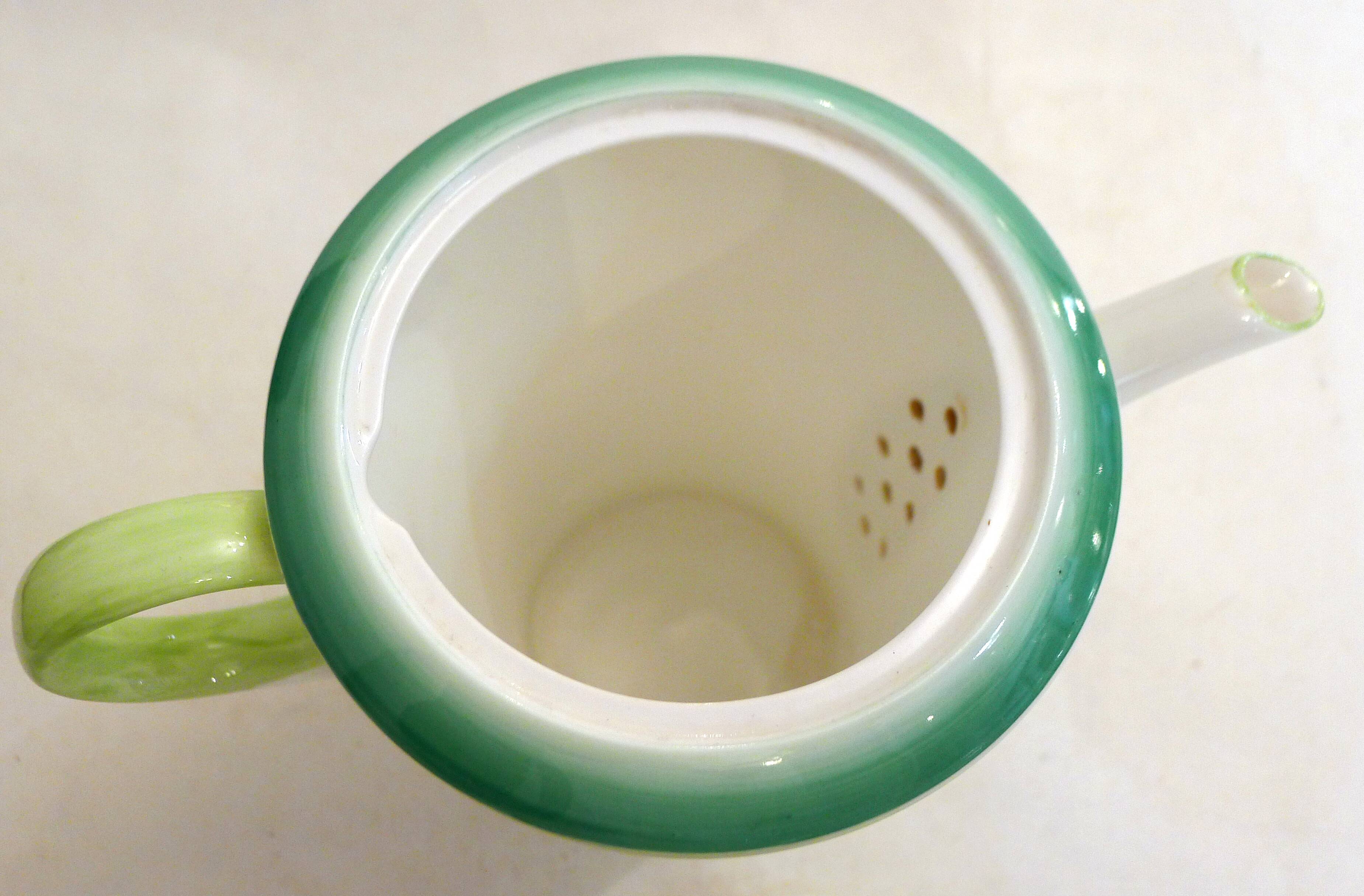 Art Deco English coffee service in porcelain from the 1930s.
