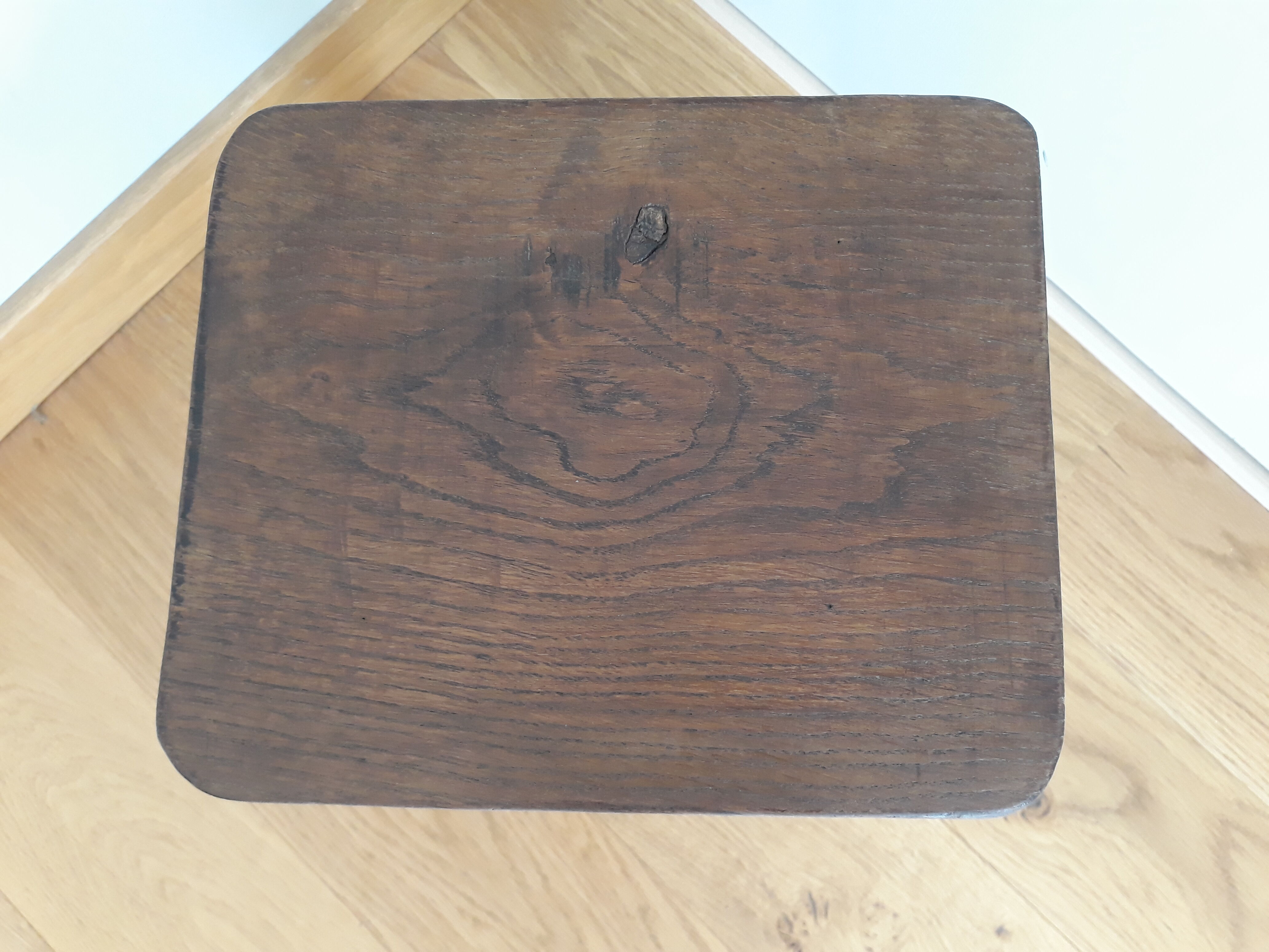 Rectangular solid wood farmhouse stool